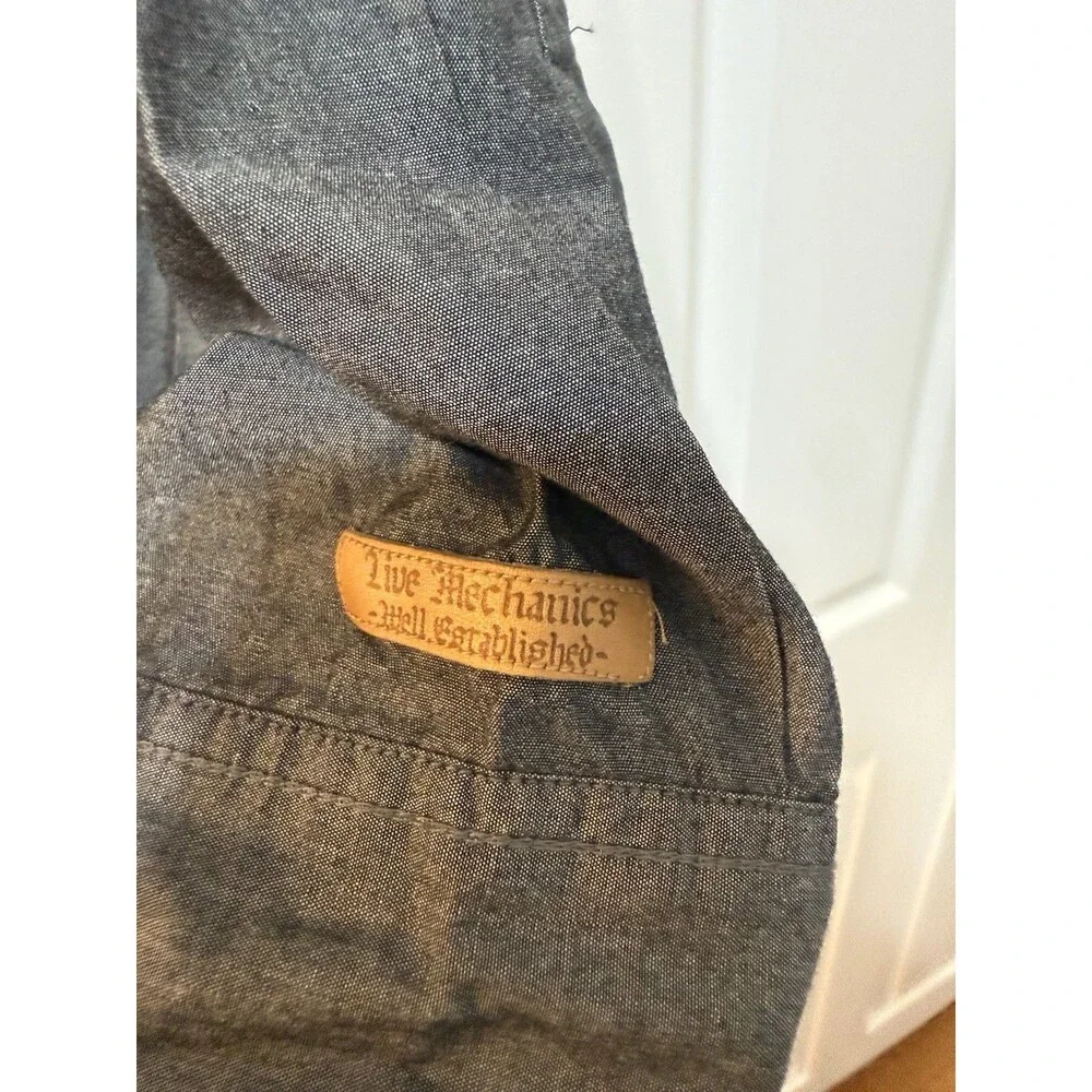 Live Mechanics Men’s XL Gray Chambray Cotton Button-Up Shirt Embroidered Patches